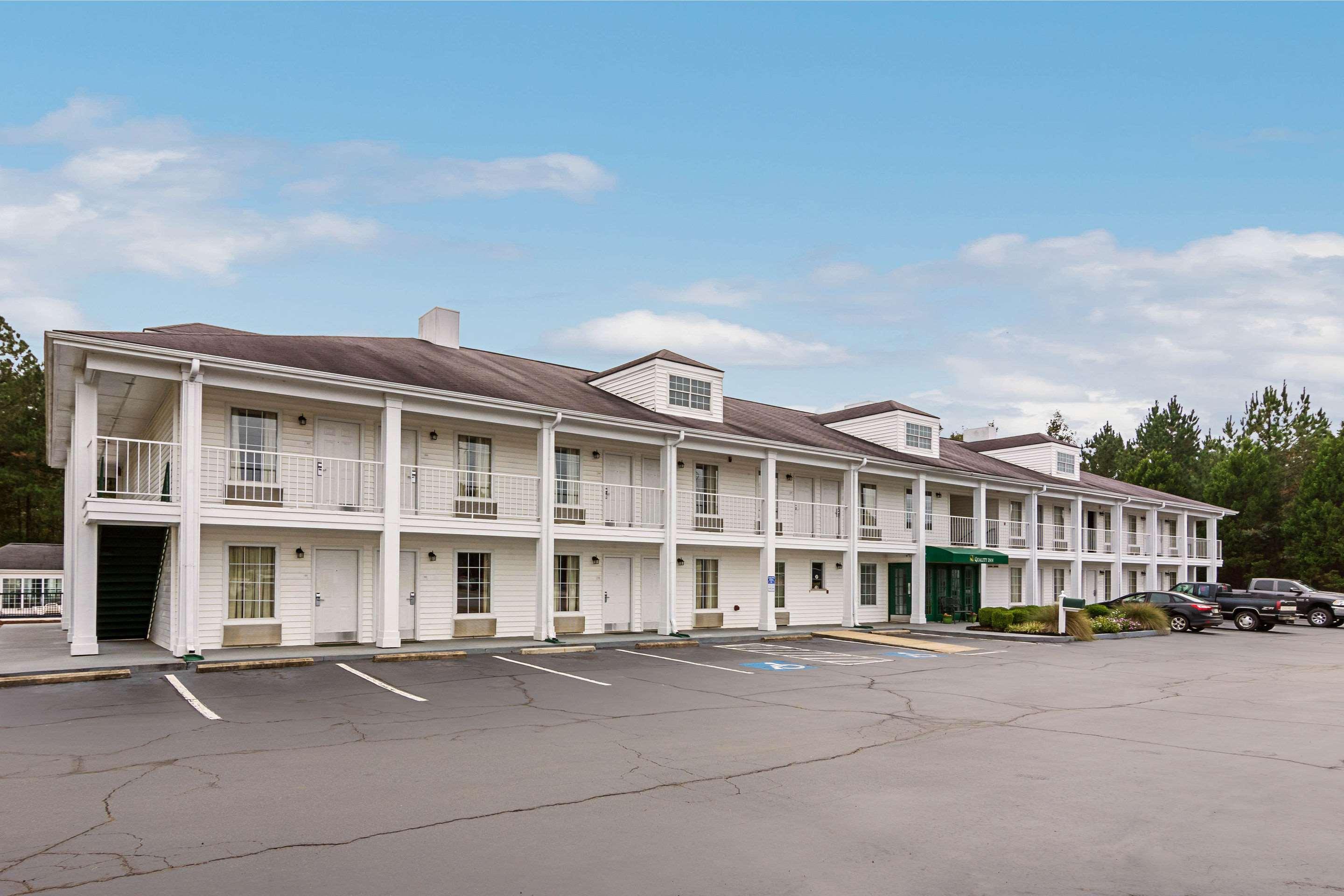 Quality Inn Thomaston Bagian luar foto