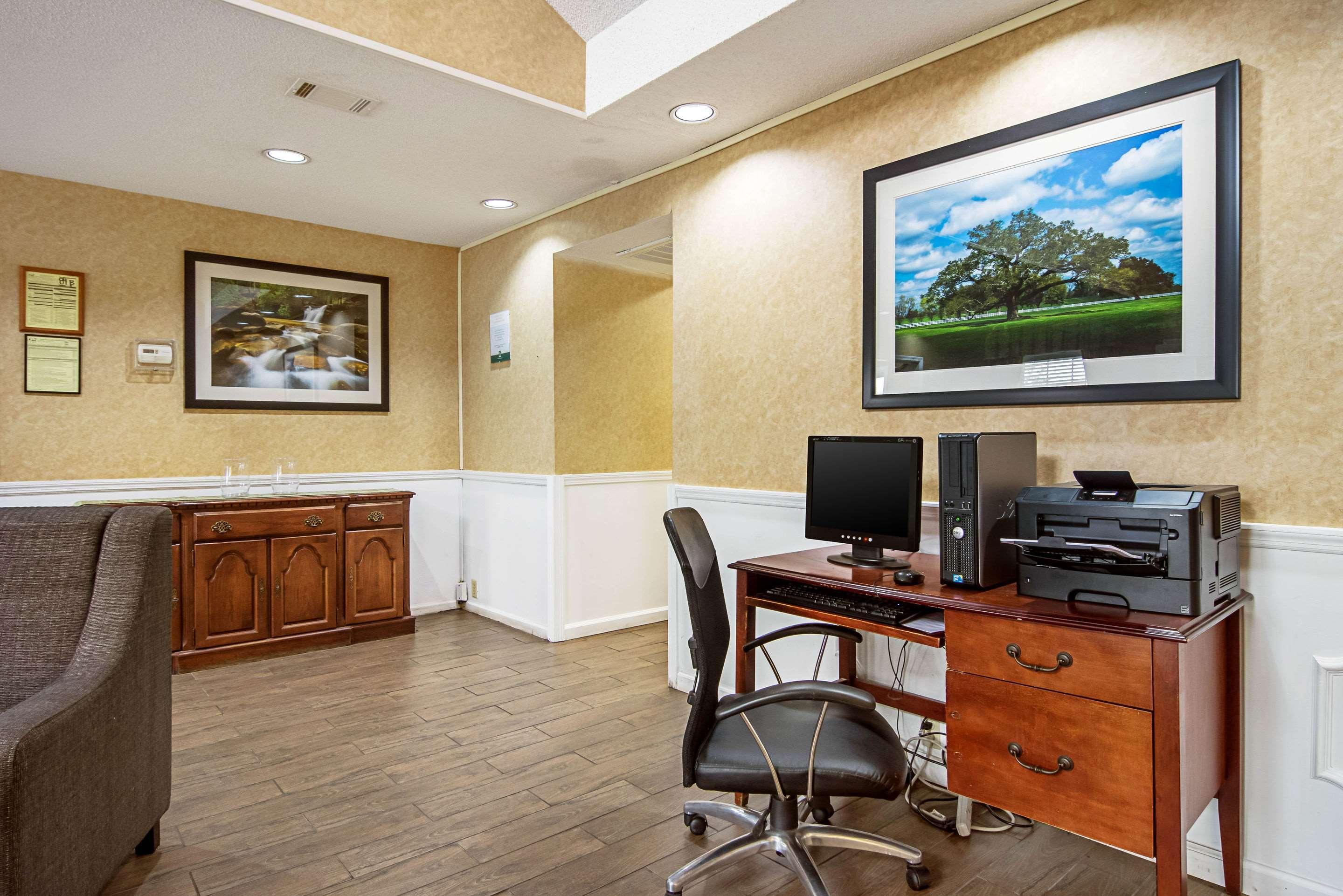 Quality Inn Thomaston Bagian luar foto