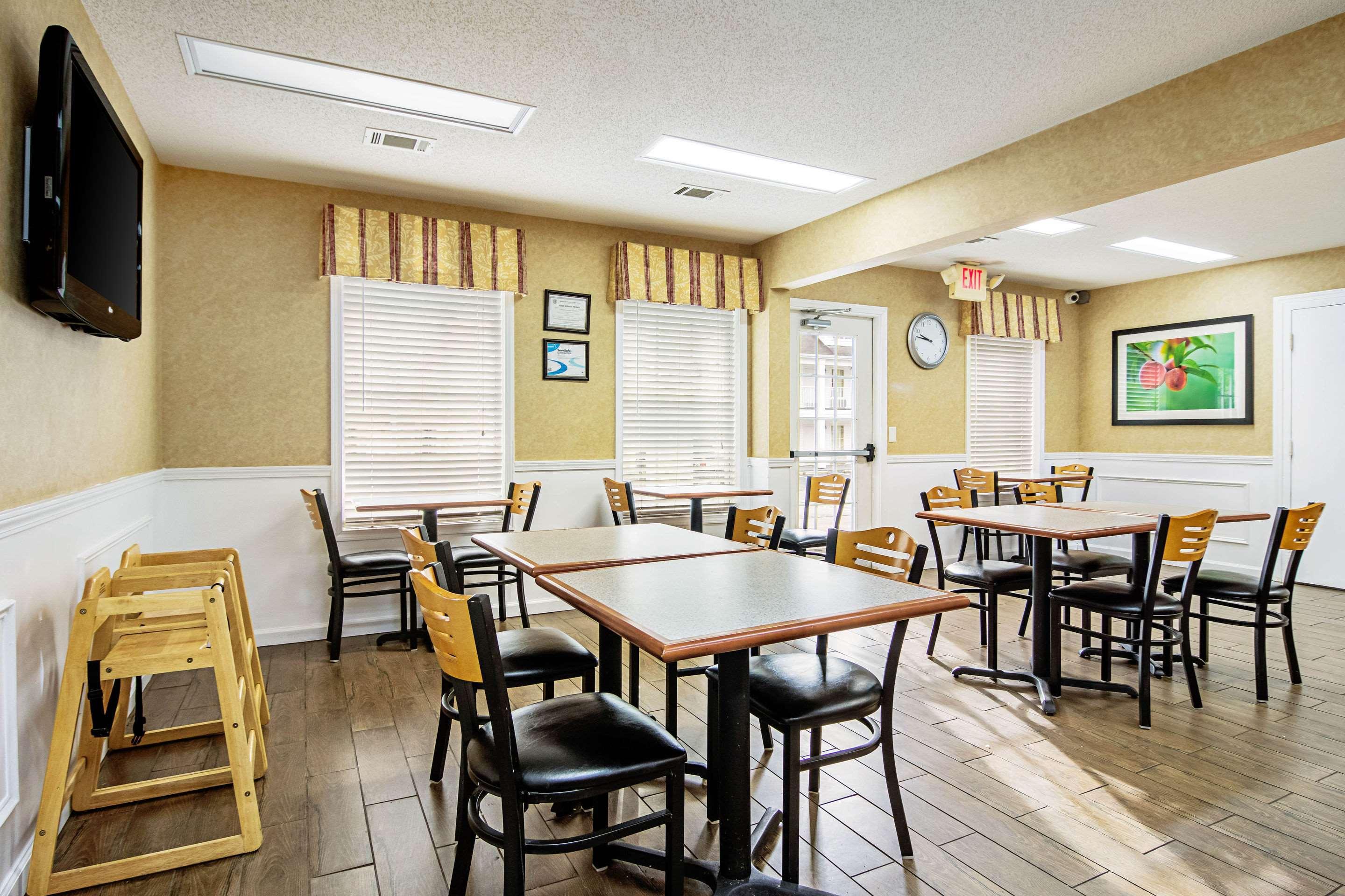 Quality Inn Thomaston Bagian luar foto